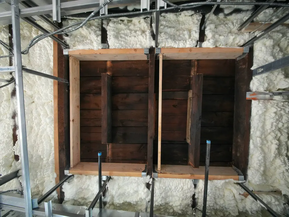 Holzständerwand mit Dämmung
