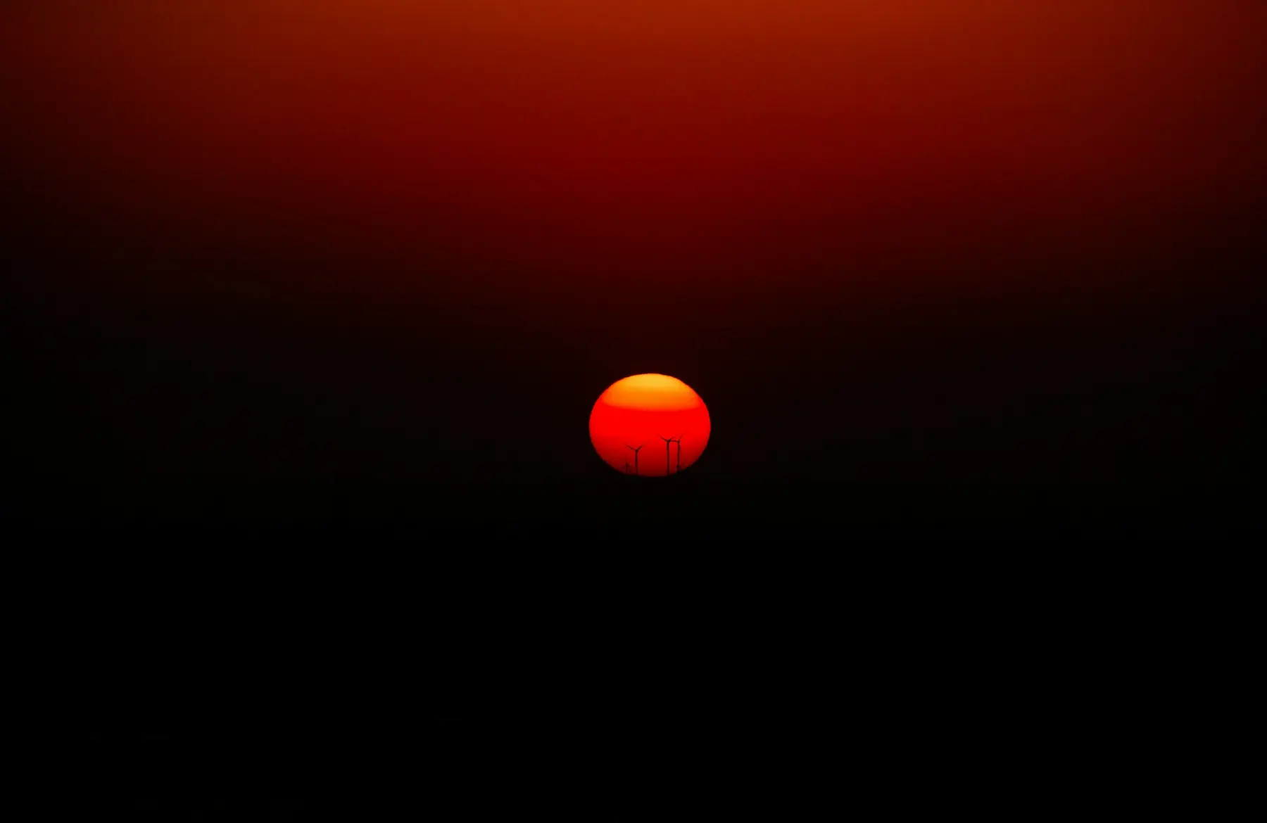 Sonnenuntergang über Dächern